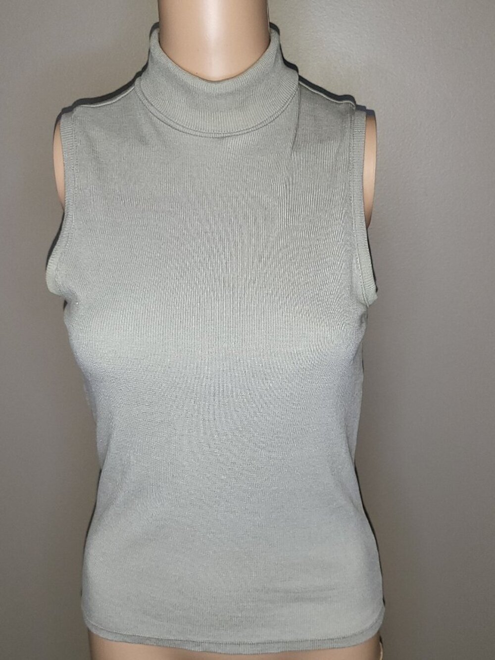 Banana Republic Stretch Sleeveless Ribbed Turtleneck Top Taupe Size Medium